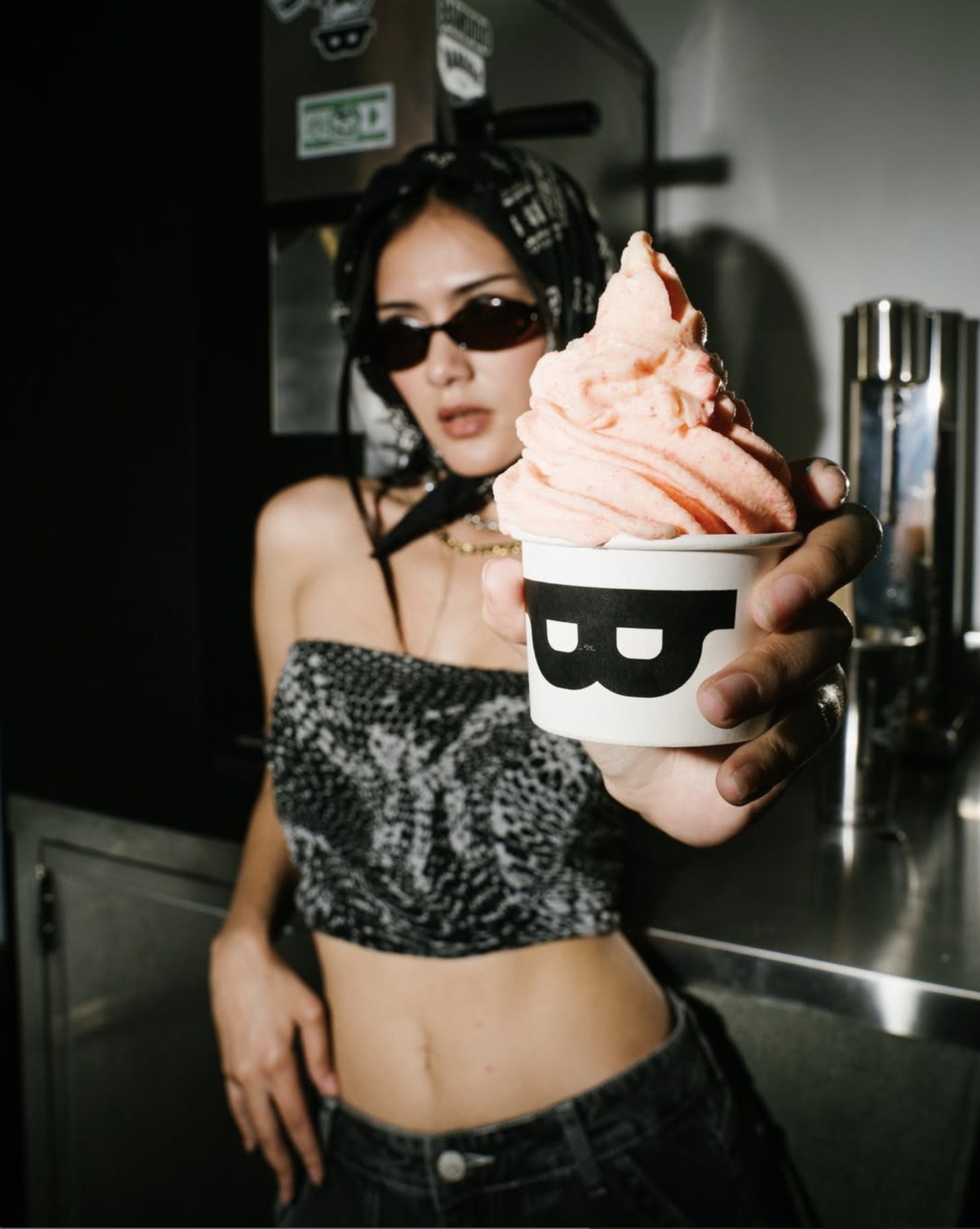Publicación de Bandido: helado en vaso con el antifaz